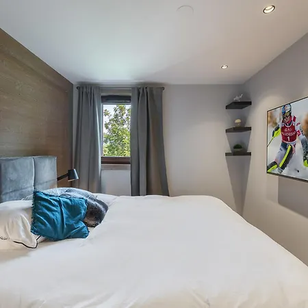 Appartement De Charme Avec Jardin Privatif, Piscine Et Spa A Megeve - Fr-1-569-118